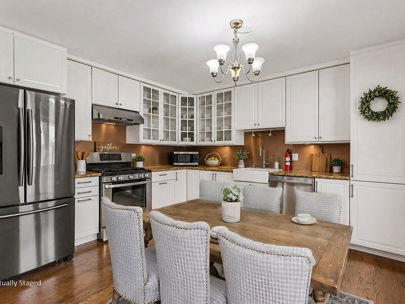 15 Virginia Lane Elmhurst IL 60126
