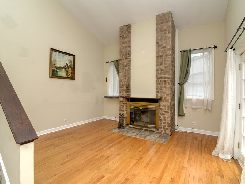 306 Colony Green Drive Bloomingdale IL 60108