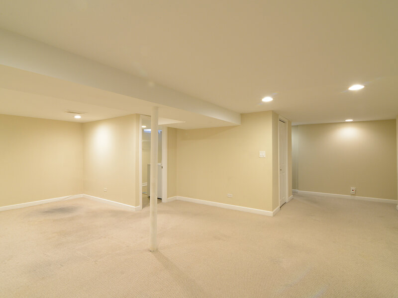 306 Colony Green Drive Bloomingdale IL 60108