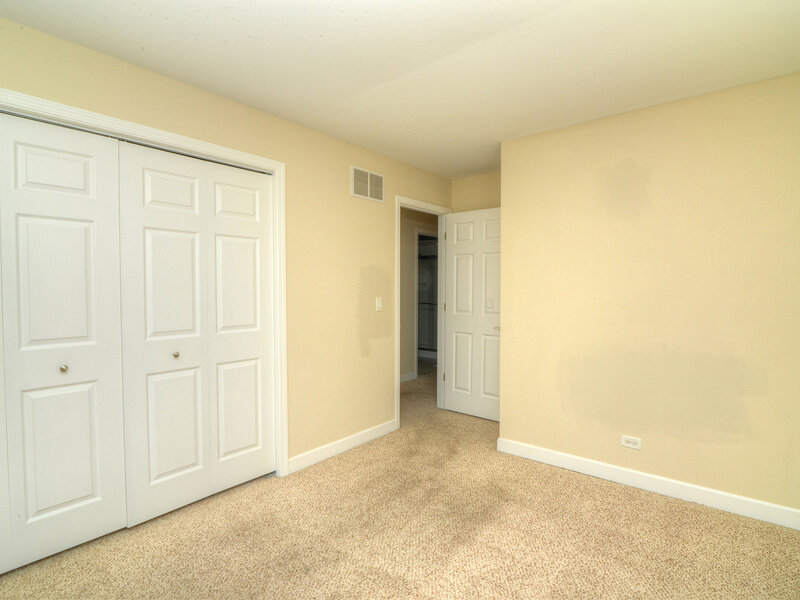 306 Colony Green Drive Bloomingdale IL 60108
