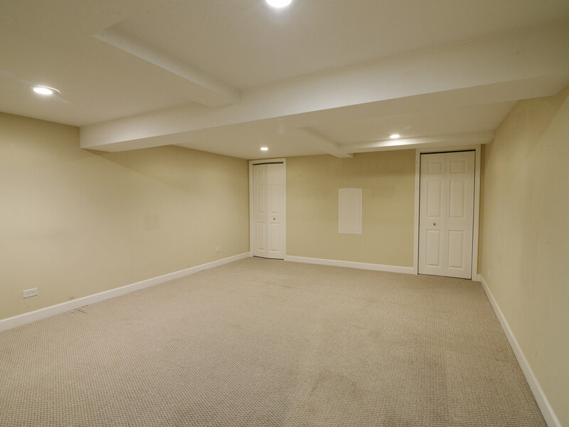 306 Colony Green Drive Bloomingdale IL 60108