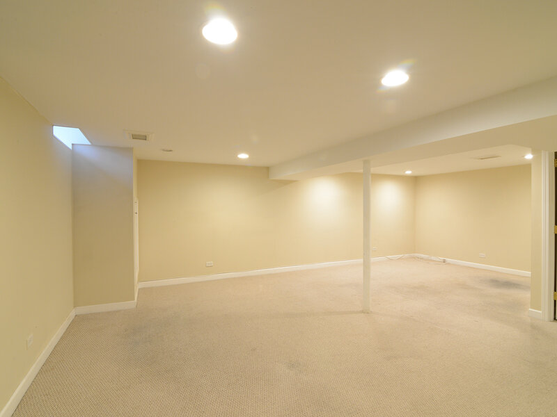306 Colony Green Drive Bloomingdale IL 60108