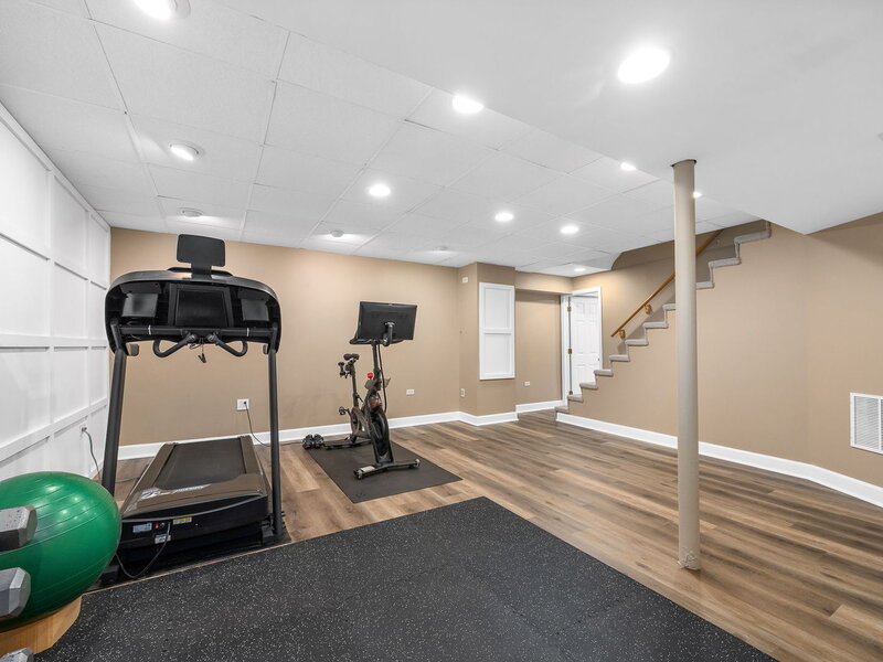 4431 Waubansie Lane Lisle IL 60532