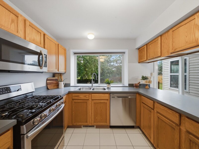 73 Fieldstone Drive Lake Villa IL 60046