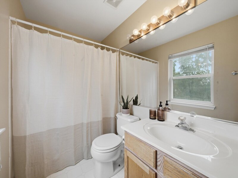 73 Fieldstone Drive Lake Villa IL 60046