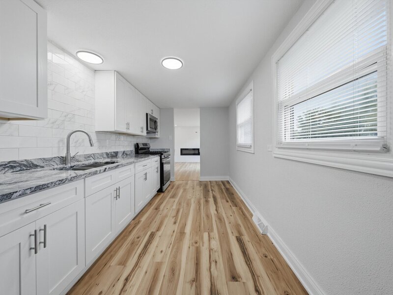 16548 Paulina Street Markham IL 60428