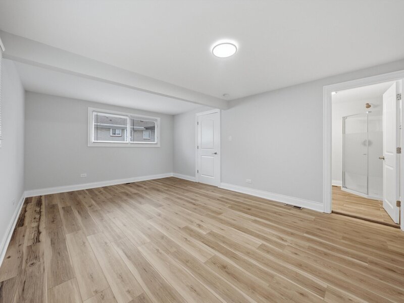 16548 Paulina Street Markham IL 60428