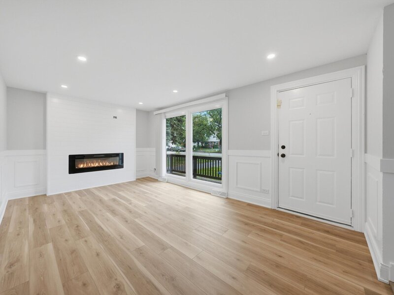 16548 Paulina Street Markham IL 60428