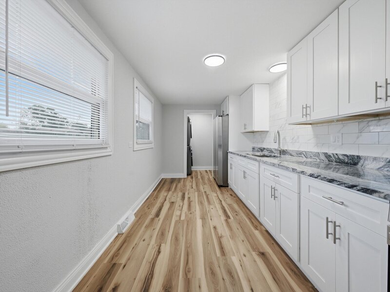 16548 Paulina Street Markham IL 60428