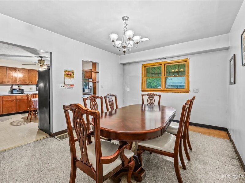 867 Clay Street Woodstock IL 60098
