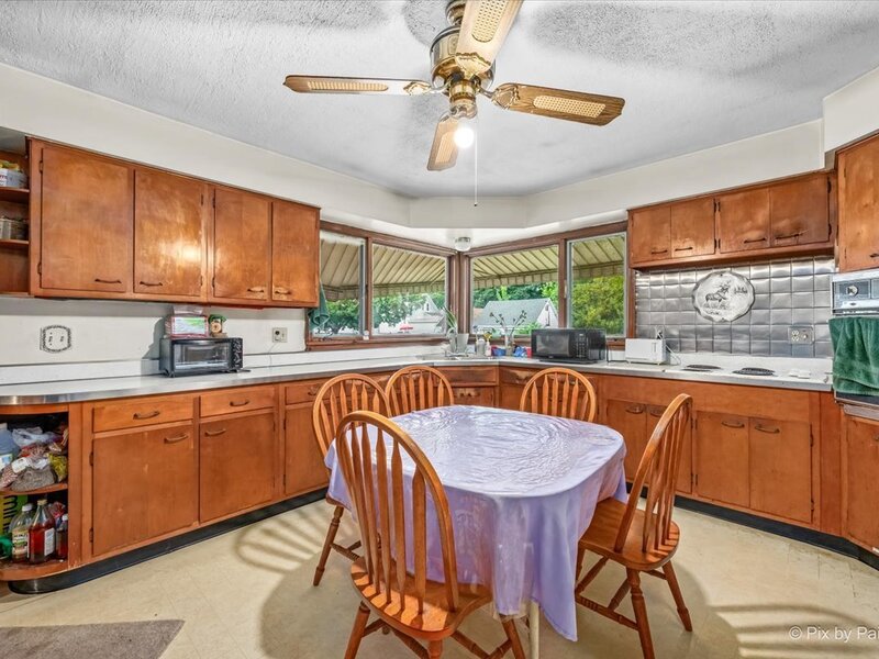 867 Clay Street Woodstock IL 60098