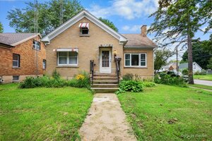 Photo of 867 Clay Street Woodstock IL 60098