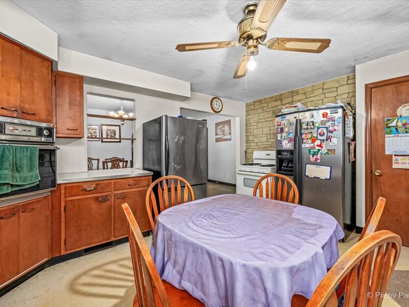 867 Clay Street Woodstock IL 60098