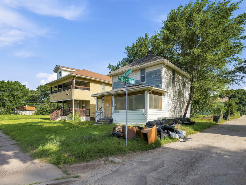 1121 15th Avenue Rock Island IL 61201