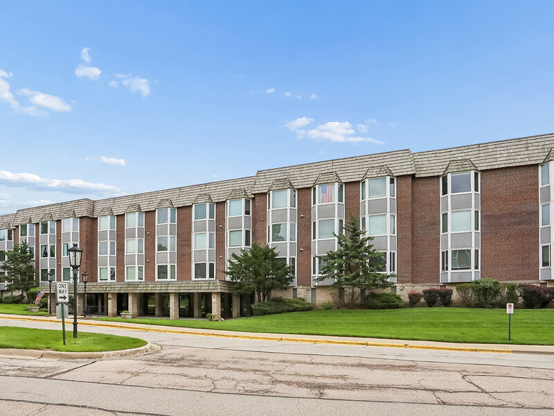 201 Thames Parkway Park Ridge IL 60068