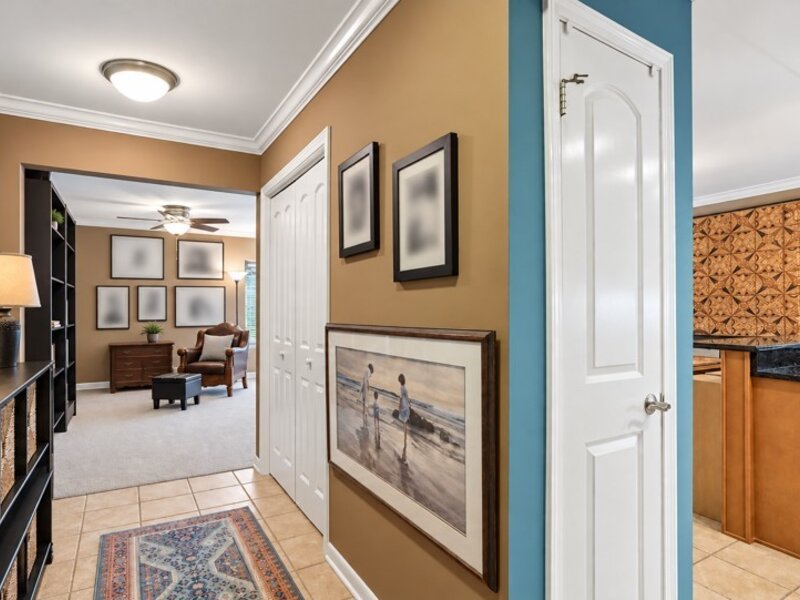 201 Thames Parkway Park Ridge IL 60068