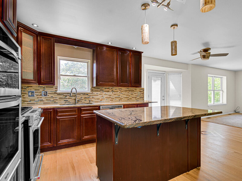 1853 Lake Shore Court Romeoville IL 60446