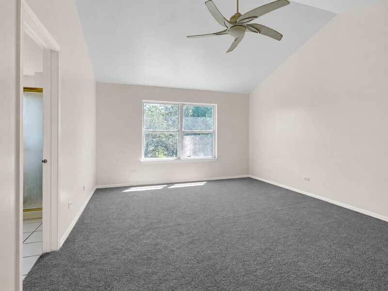 1853 Lake Shore Court Romeoville IL 60446