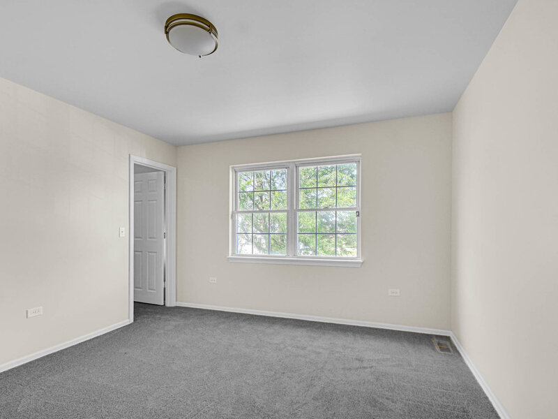 1853 Lake Shore Court Romeoville IL 60446