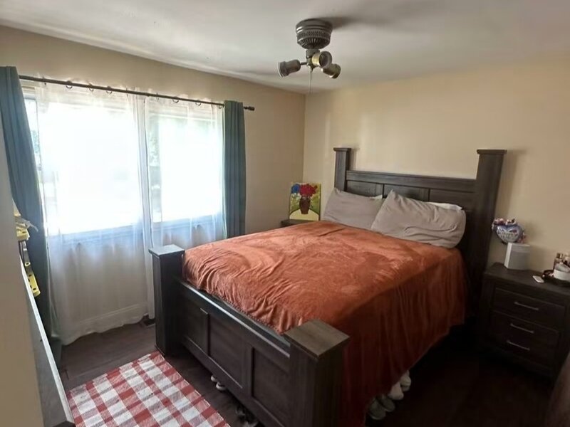 264 Creekside Drive Bolingbrook IL 60440