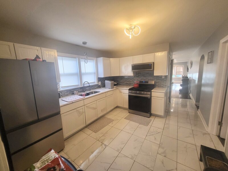 10145 S Perry Avenue Chicago IL 60628