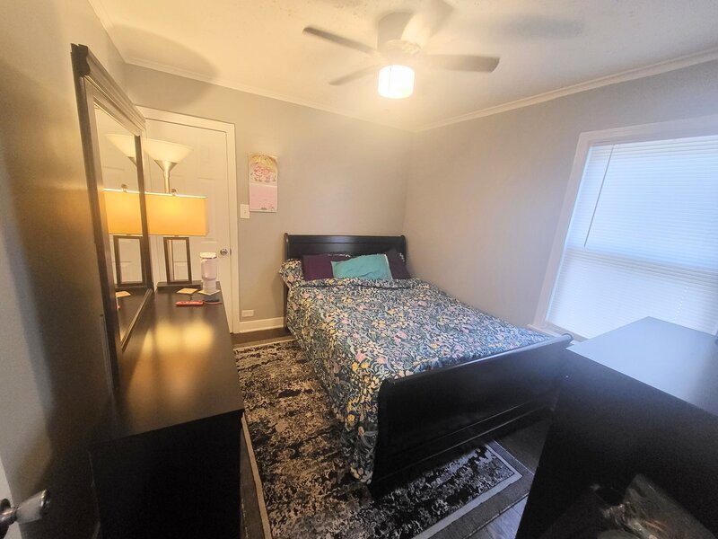 10145 S Perry Avenue Chicago IL 60628