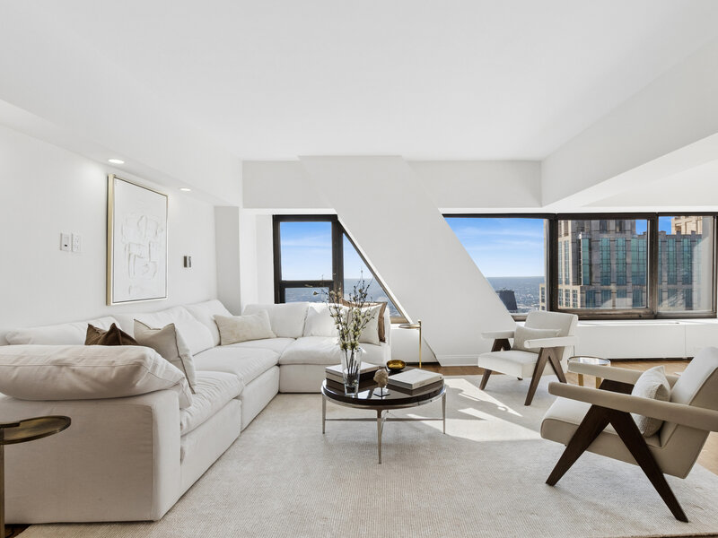 175 E Delaware Place Chicago IL 60611