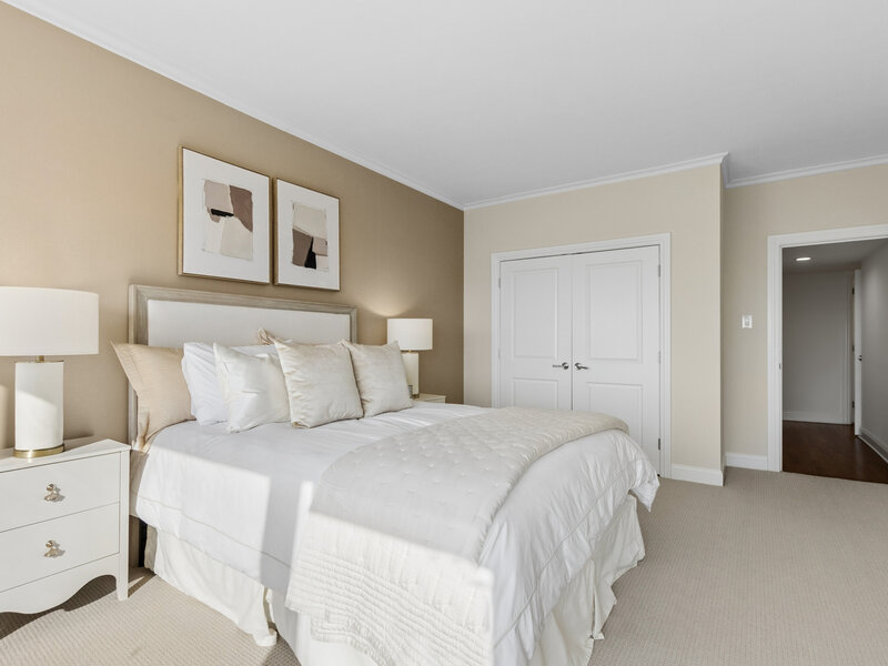 175 E Delaware Place Chicago IL 60611