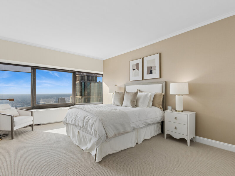 175 E Delaware Place Chicago IL 60611