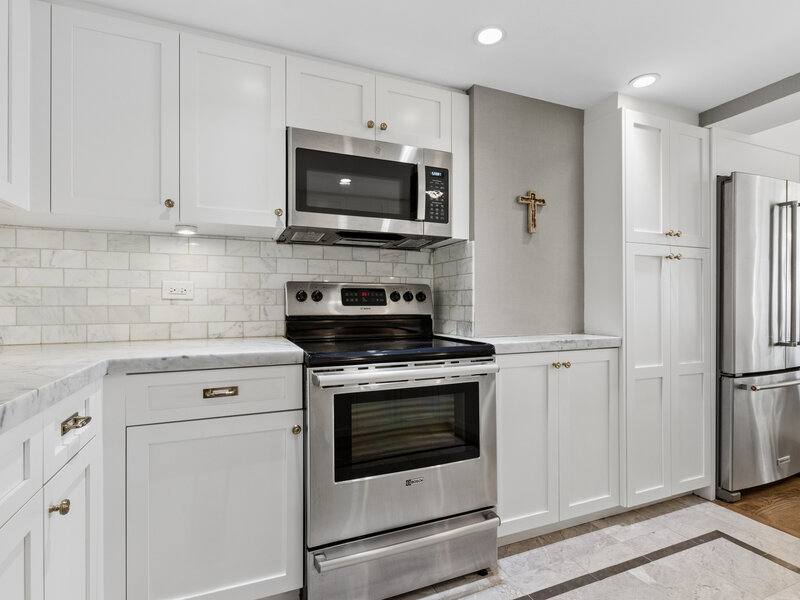 175 E Delaware Place Chicago IL 60611