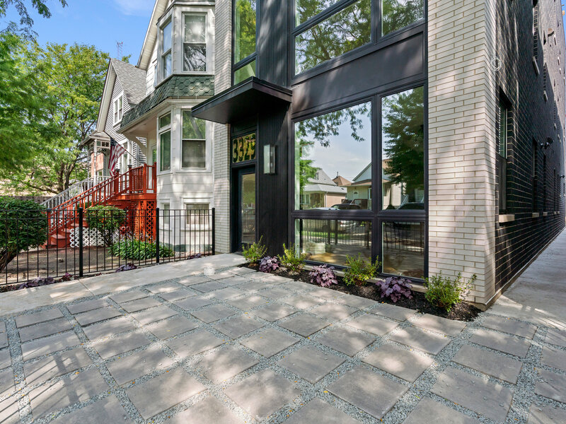 3329 N Whipple Street Chicago IL 60618