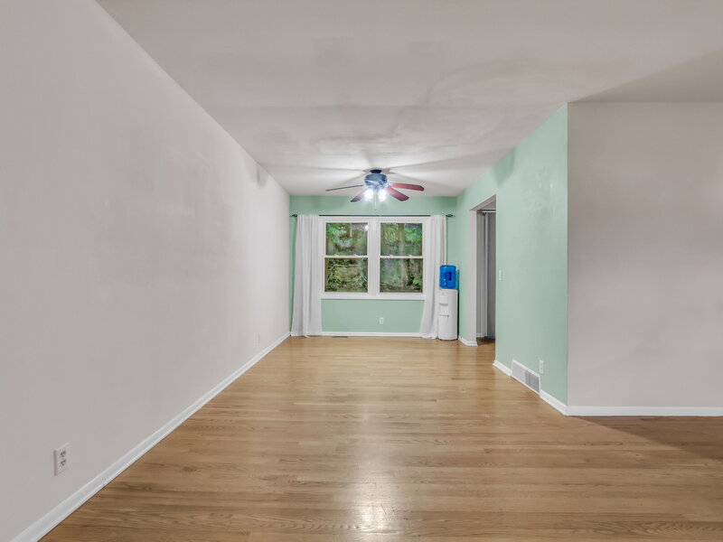 35063 N Sheridan Drive Ingleside IL 60041