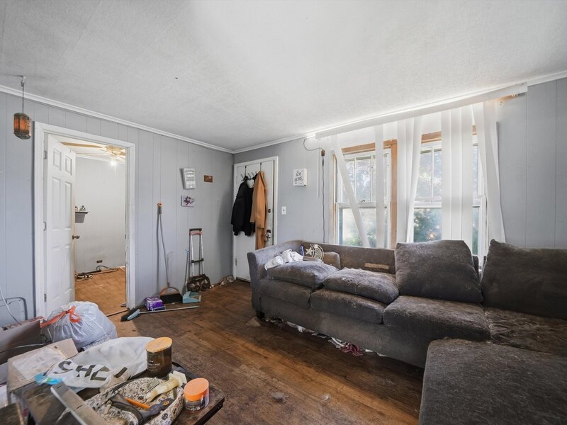 7025 W 73rd Place Chicago IL 60638