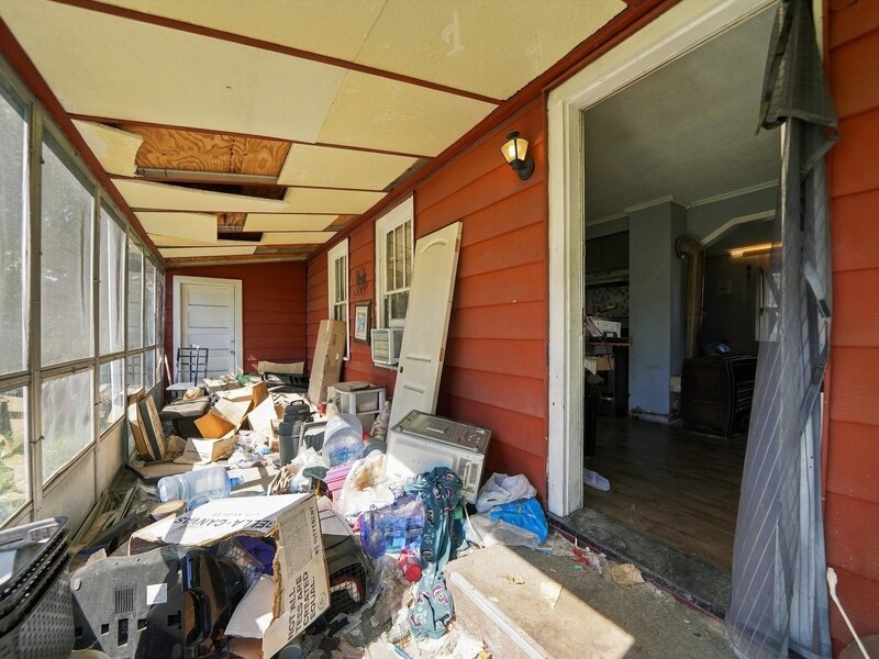 7025 W 73rd Place Chicago IL 60638