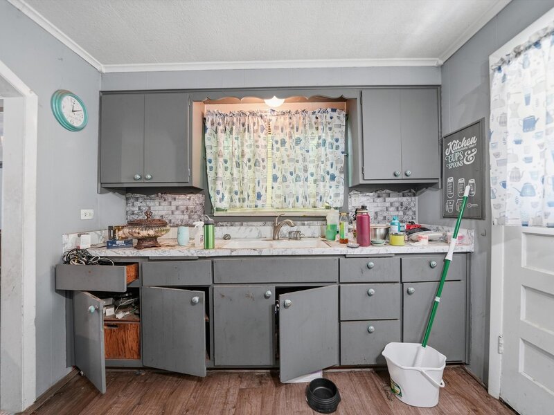 7025 W 73rd Place Chicago IL 60638