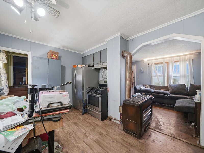 7025 W 73rd Place Chicago IL 60638