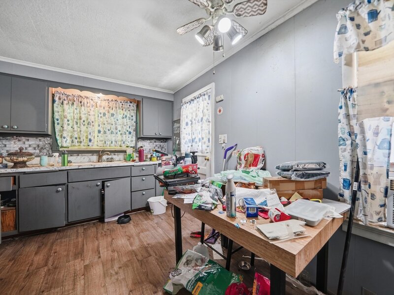7025 W 73rd Place Chicago IL 60638