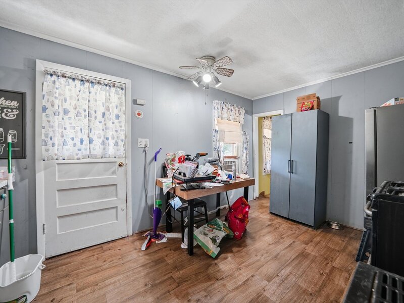 7025 W 73rd Place Chicago IL 60638