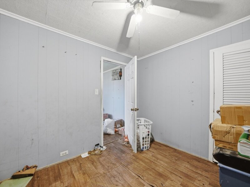 7025 W 73rd Place Chicago IL 60638