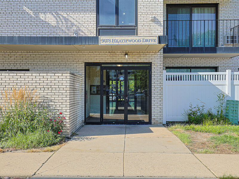 9078 Heathwood Drive Niles IL 60714