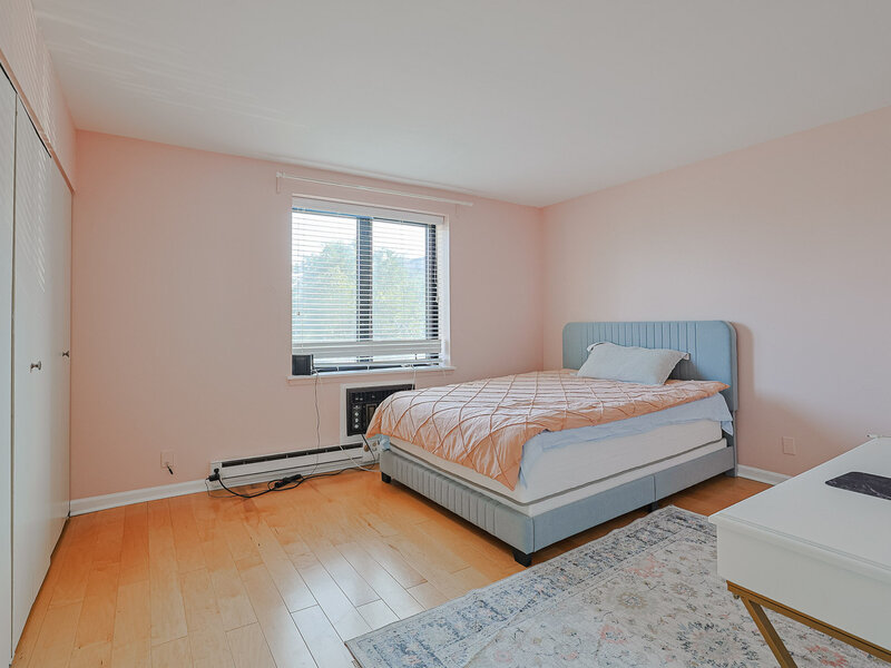 9078 Heathwood Drive Niles IL 60714