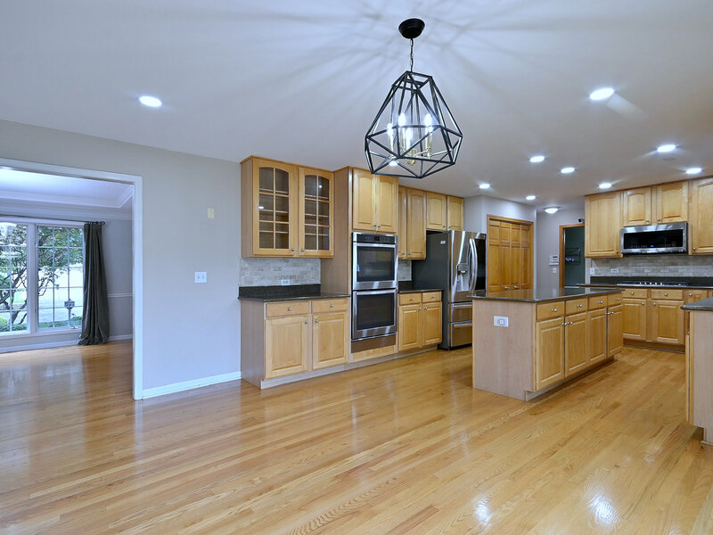 1944 Clyde Drive Naperville IL 60565