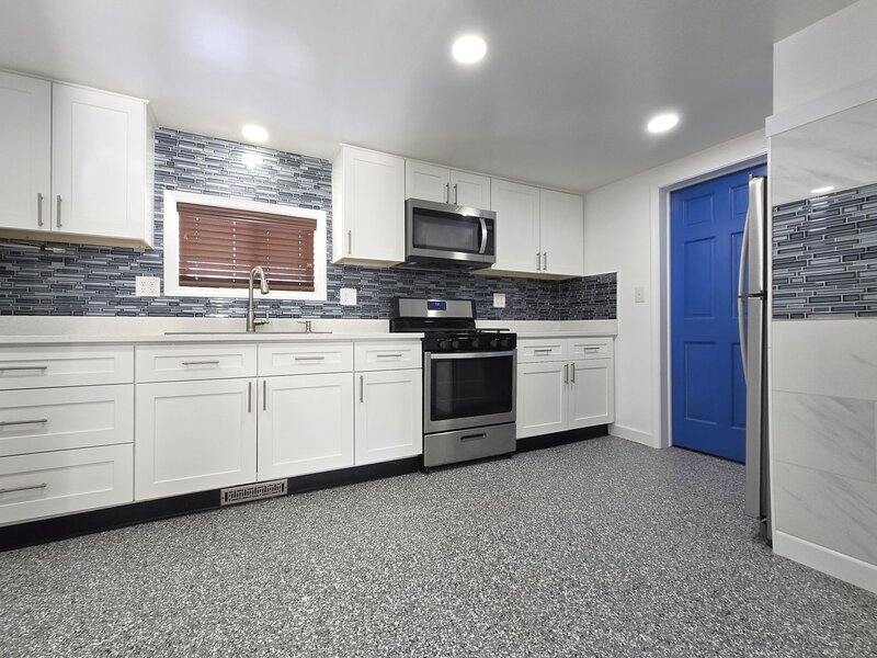 6 Virginia Road Roselle IL 60172