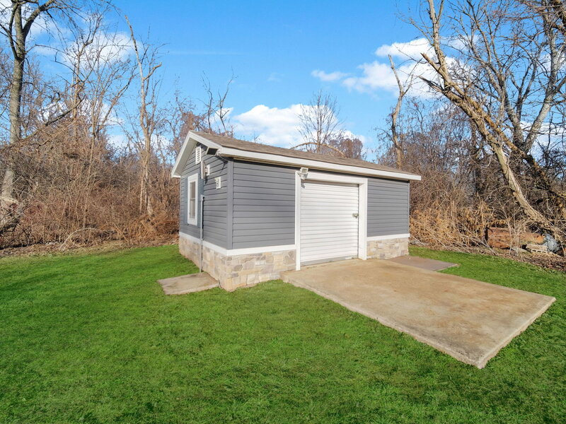 6 Virginia Road Roselle IL 60172