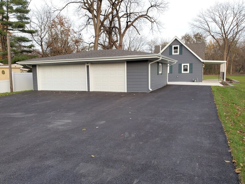 6 Virginia Road Roselle IL 60172