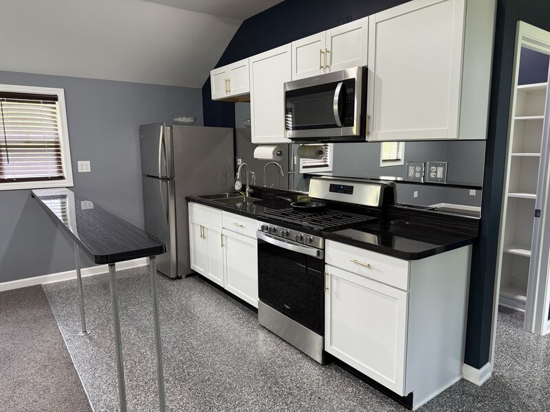 6 Virginia Road Roselle IL 60172