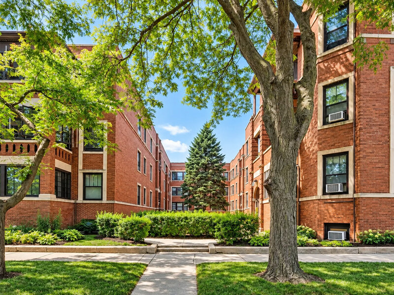 6102 S Kimbark Avenue Chicago IL 60637