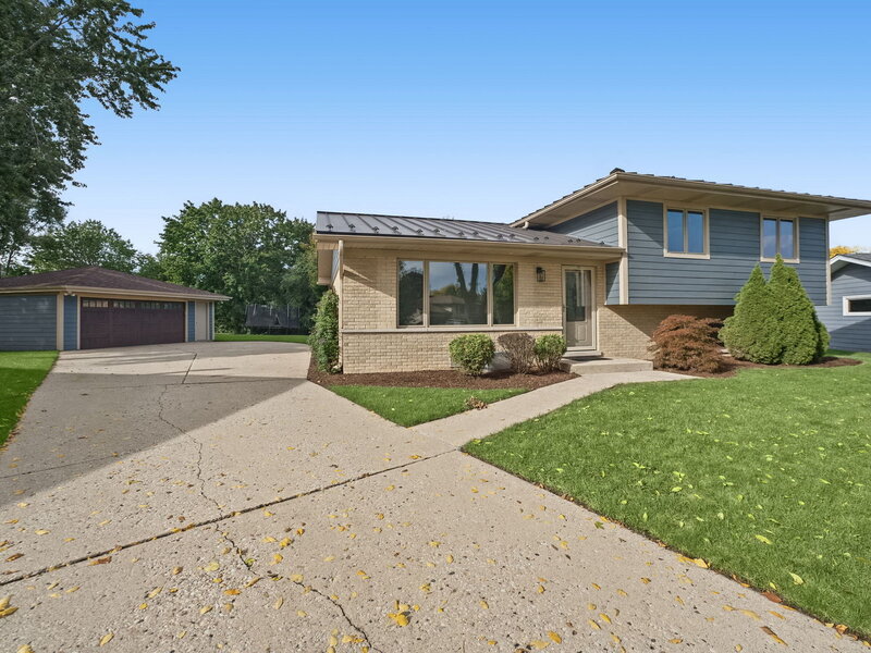 740 Terrace Court Schaumburg IL 60193
