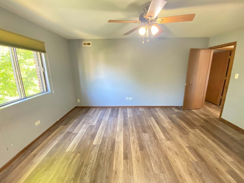 13933 Laramie Avenue Crestwood IL 60418