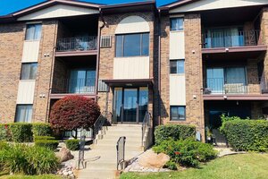 Photo of 13933 Laramie Avenue Crestwood IL 60418 Unit 217